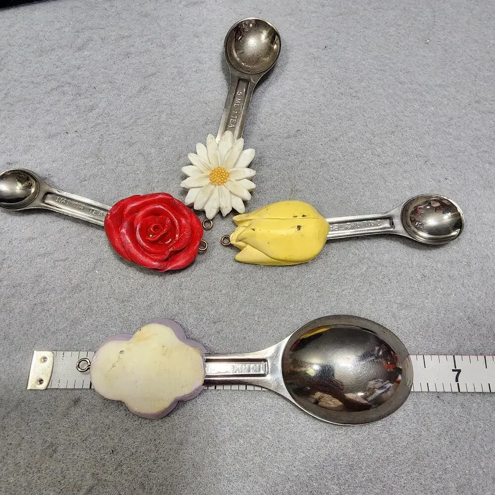Sculpted Flower-Themed Nesting Measuring Spoons Silver Tone Handle Farmhouse